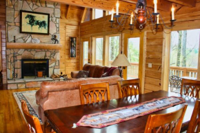 Honalee Log Cabin with Large Deck and Fireplace